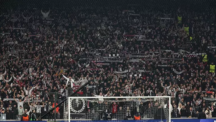 Beşiktaş taraftarlarından yönetim istifa sesleri