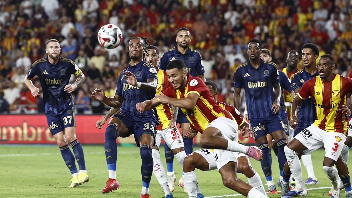 Kadıköy’de Fırtına Öncesi Sessizlik: Fenerbahçe, Göztepe Karşısında Zirve Takibinde!