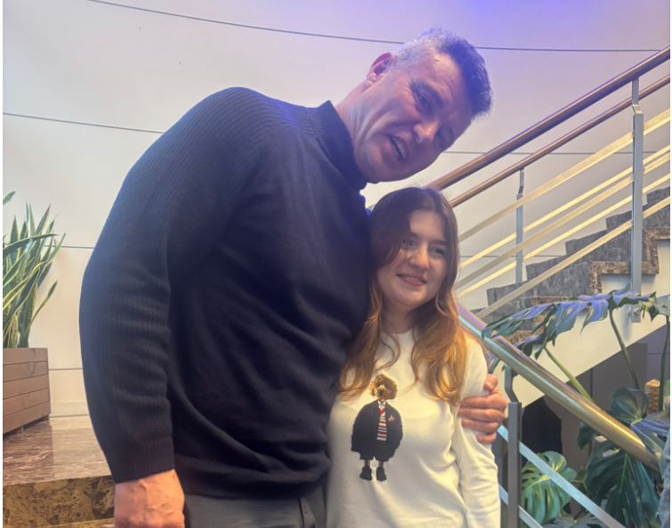 Fenerbahçe Başkanı Sadettin Saran’dan Adanalı öğrencilere karne hediyesi