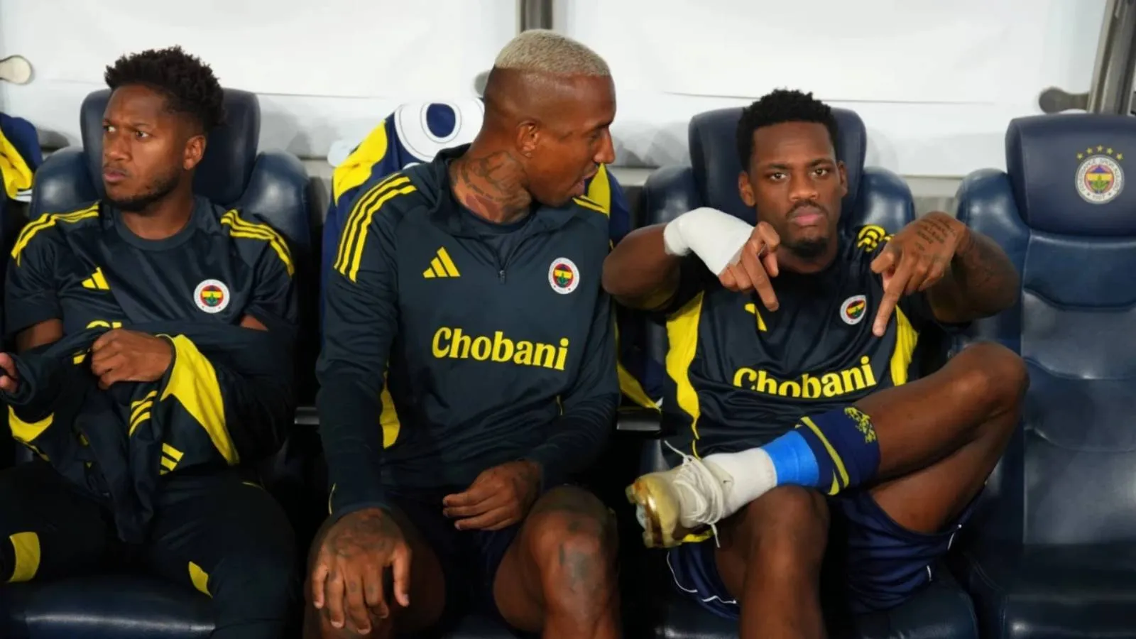 Jhon Duran ve Talisca için sert sözler