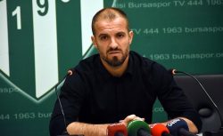 Bursaspor yeni hocasını duyurdu.